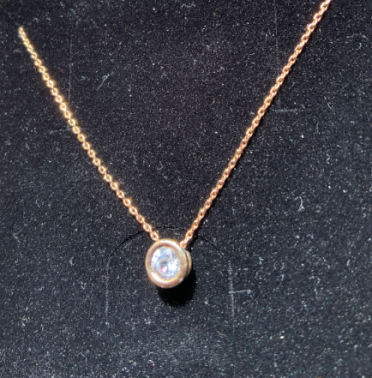 Edelstein Unikat-Saphir mit Goldkette